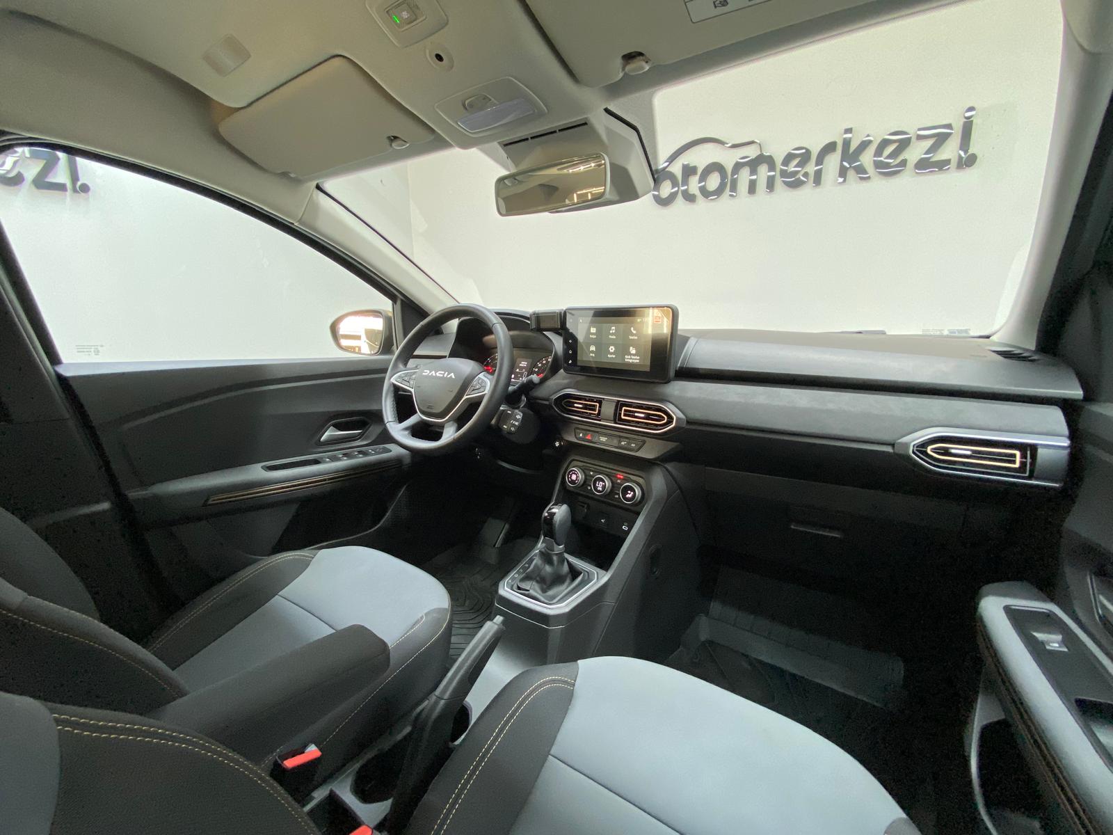 DACIA SANDERO 21